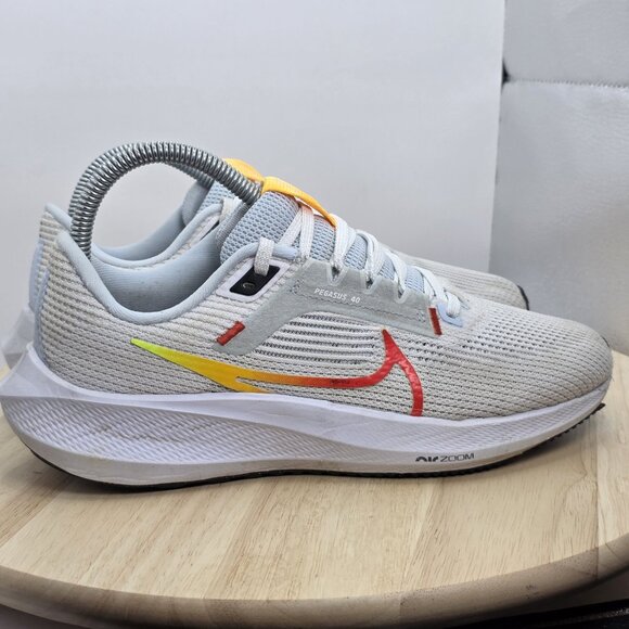 Nike Air Zoom Pegasus 40 White Laser Orange Womens Running Shoes Size 7 - Picture 3 of 9